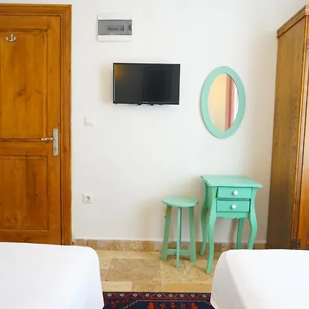 Hotel Ayisigi *