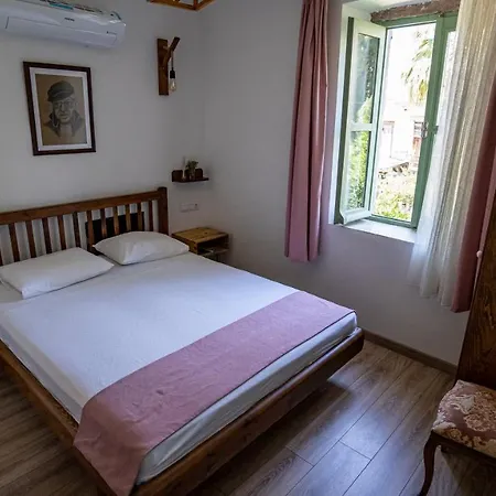 Ayisigi Hotel Ayvalik