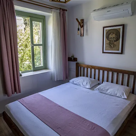Hotel Ayisigi *