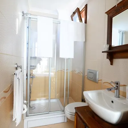 Ayisigi Hotel Ayvalik